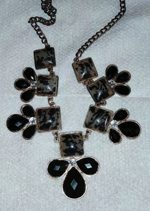 Black Stones Necklace