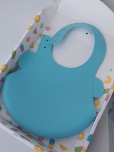 Silicone baby bib