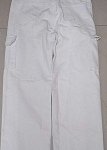 A Cargo White Jeans