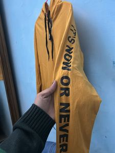 Sweatshirt For Girls And Women Winter Wear