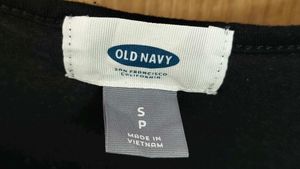 ✨ OLD NAVY Lace-Yoke Long Sleeve Top ✨