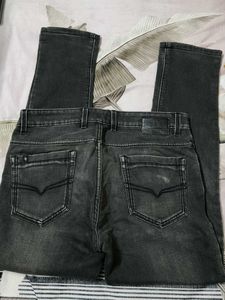 Cantabil Men Grey Slimfit Medium Fade Jeans