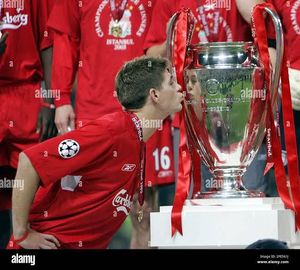 Liverpool 1999 home gerrard football jersey