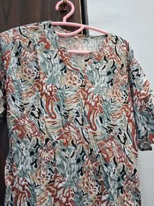 Patterned Short Sleeve Top