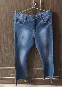 Cropped Flare Hem Jeans