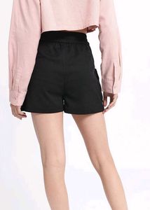 Sexy Black High-Waist Shorts 🖤 | Size 30 |