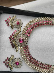 Antique Pearl And Stone Studded Jewellery Set