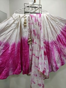 Pink Tie-dye Chaniya Choli Set