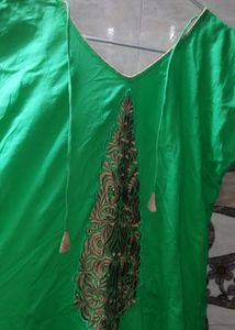 Like New Top With Dori