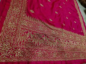 Beutiful Zari Work Saree 💗