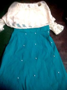 Off-Shoulder Lace Dress