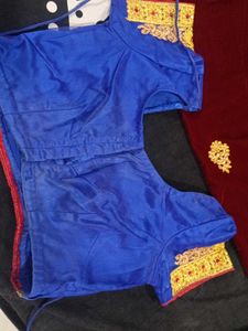maroon and navy blue velvet saree