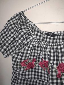 Beautiful MAX Checked Off Shoulder Onepiece