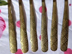 Vintage Gold-Tone Fork Set (6)