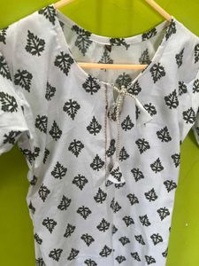 Printed White Top