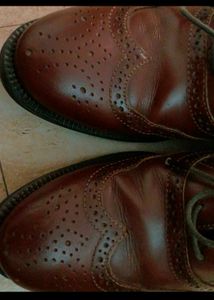 Red Tape Formal Shoes