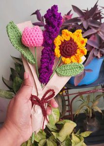 Crochet Flower Bouquet With 3 Flowers