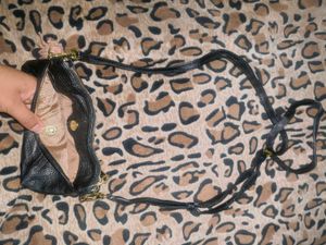 Black Crossbody Bag can put cash &amp; card phone ca