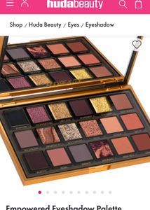 Discounted Price -- Huda Beauty Eyeshadow Pallete