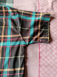 XL Plaid Print Shirt