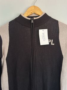 Stylish Two-Tone Knit Cardigan