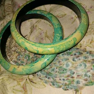 Set of 2 Green and Yellow Bangles