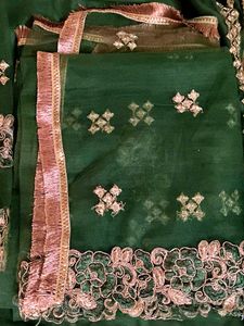 🌲🌲beautiful  dark green Pakistani pant set