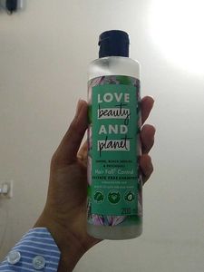 Love Beauty & Plant Shampoo