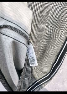 H &amp; M Gray Plaid Long Sleeve Dress