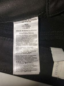 Black Skinny Jeans
