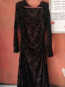 Elegant Black Floral Velvet Dress