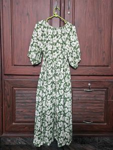Floral Midi Dress - New with Tags!