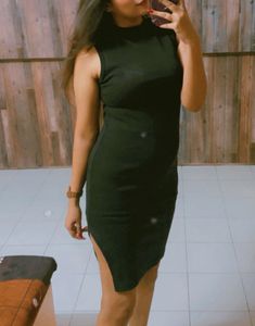Bodycon Dress With Side Slit