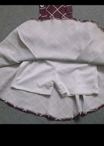 Pinfore Drass With White Top