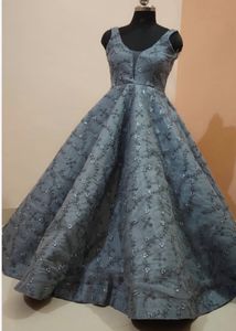 Beautifull Heavy Princess Gown