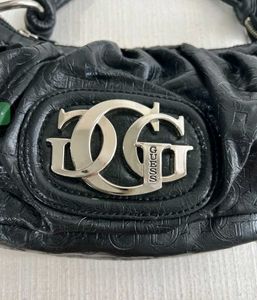 Vintage Guess baguette bag