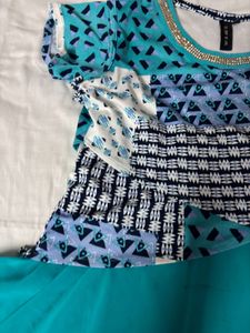FLORAL PRINT TOP