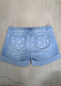 White Embroidery Denim Shorts