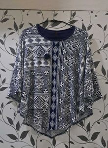 Stylish Patterned Geometric Cape Top 💠