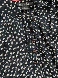 Women Black Heart Print Front Tie Blouse Top