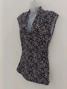 S Size SlimFit Top For Girls Sleeveless