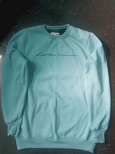 Stylish Light Blue Sweatshirt