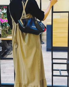 Backless dress