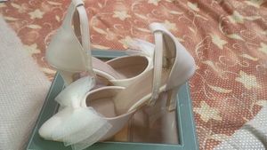 BEAUTIFUL BOW PENCIL HEELS