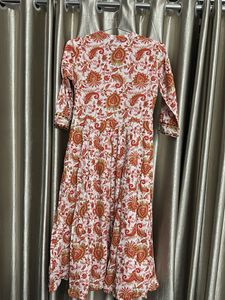 Elegant Paisley Print Anarkali Kurta