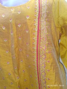 New Unused Medium Avaasa Brand Kurta