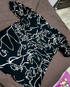 Stylish Black &amp; White Print Top