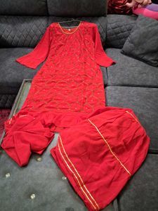 Red Embroidered Kurta Set 42 xl size