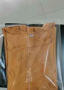 🆕 UNIQLO Square neck Ribbed Top