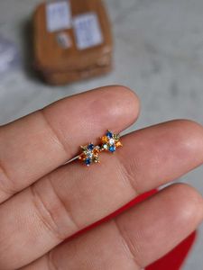 Floral Stud Earrings  22crt gold studs